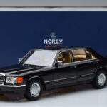 Mercedes 560 SEL W126 Černý Norev 1:18 - image 7 of 7