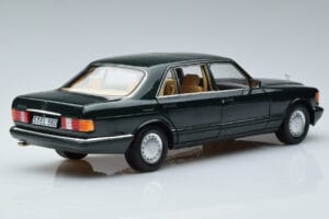 Mercedes 560 SEL W126 Tmavě Zelená Metalíza Norev 1:18 B66040682 Kov – obrázek 3 z 7