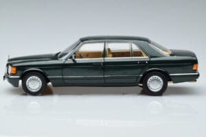 Mercedes 560 SEL W126 Tmavě Zelená Metalíza Norev 1:18 B66040682 Kov – obrázek 4 z 7