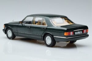 Mercedes 560 SEL W126 Tmavě Zelená Metalíza Norev 1:18 B66040682 Kov – obrázek 6 z 7