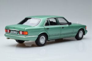 Mercedes 560 SEL W126 Světle Zelená Norev 1:18 183469 Kov – obrázek 3 z 7