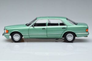 Mercedes 560 SEL W126 Světle Zelená Norev 1:18 183469 Kov – obrázek 4 z 7