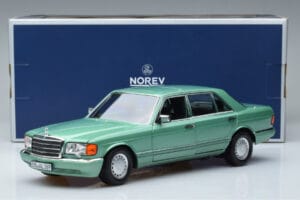 Mercedes 560 SEL W126 Světle Zelená Norev 1:18 183469 Kov – obrázek 7 z 7
