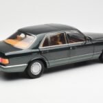 Mercedes 560 SEL W126 Night Zelená Metalická Dealer Edition Norev 1:18 B66040626 - image 3 of 8