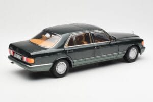 Mercedes 560 SEL W126 Night Zelená Metalická Dealer Edition Norev 1:18 B66040626 Kov – obrázek 3 z 8
