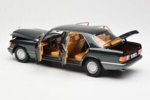 Mercedes 560 SEL W126 Night Zelená Metalická Dealer Edition Norev 1:18 B66040626 Kov – obrázek 5 z 8