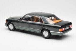 Mercedes 560 SEL W126 Night Zelená Metalická Dealer Edition Norev 1:18 B66040626 Kov – obrázek 7 z 8