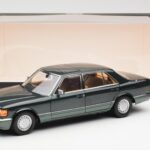 Mercedes 560 SEL W126 Night Zelená Metalická Dealer Edition Norev 1:18 B66040626 - image 8 of 8