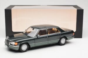 Mercedes 560 SEL W126 Night Zelená Metalická Dealer Edition Norev 1:18 B66040626 Kov – obrázek 8 z 8