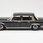 Mercedes 600 SWB W100 Černý KK-Scale 1:18 180601 - image 3 of 6