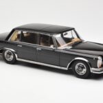 Mercedes 600 SWB W100 Černý KK-Scale 1:18 180601 - image 4 of 6