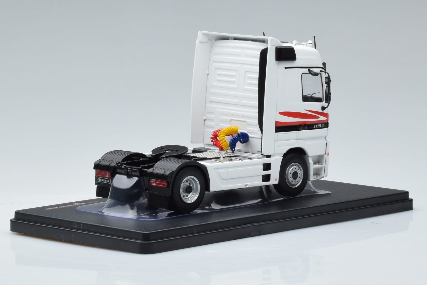 Mercedes Actros MP1 Bílý IXO 1:43 TR064 Kov – obrázek 2 z 6
