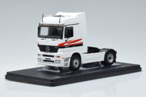 Mercedes Actros MP1 Bílý IXO 1:43 TR064