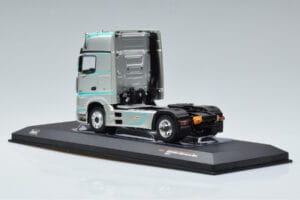 Mercedes Actros MP4 Racing Edition IXO 1:43 TR091 Kov – obrázek 5 z 6