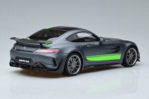 Mercedes AMG GT R Pro Selenite Šedý GT Spirit 1:18 GT265 Pryskyřice – obrázek 2 z 6