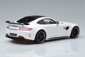Mercedes AMG GT R Bílý GT Spirit 1:18 KJ021 Pryskyřice – obrázek 2 z 6