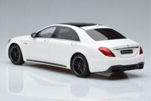 Mercedes AMG S63 W222 Diamond Bílý GT Spirit 1:18 B66965714 Pryskyřice – obrázek 5 z 6