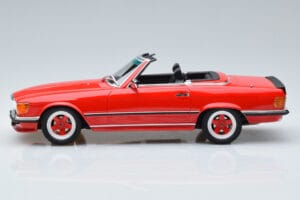 Mercedes AMG SL500 R107 Červený Otto 1:18 OT962 Pryskyřice – obrázek 3 z 6
