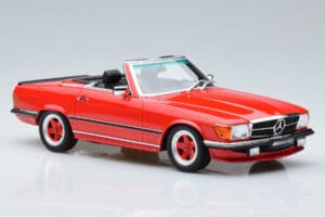 Mercedes AMG SL500 R107 Červený Otto 1:18 OT962 Pryskyřice – obrázek 4 z 6