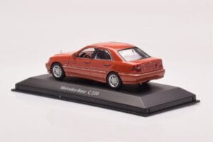Mercedes C-Class W202 C220 Oranžový Metalický Dealer Edition Minichamps 1:43 B66005747 Kov – obrázek 3 z 4