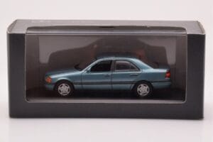Mercedes C-Class W202 C220 Petrol Metalický Minichamps 1:43 B66005705 Kov – obrázek 3 z 3