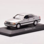 Mercedes C-Class W202 C220 Stříbrný Minichamps 1:43 - image 2 of 4