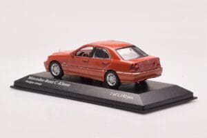 Mercedes C-Class W202 C240 Oranžová Metalíza Minichamps 1:43 430037000 Kov – obrázek 3 z 4