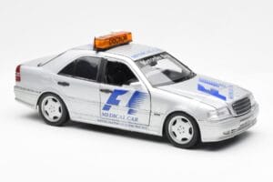 Mercedes C-Class W202 AMG Medical Car F1 1997 UT Models 1:18 26106 Kov – obrázek 4 z 6