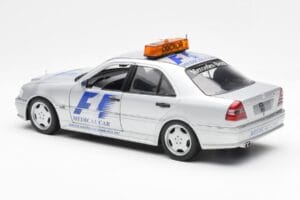 Mercedes C-Class W202 AMG Medical Car F1 1997 UT Models 1:18 26106 Kov – obrázek 5 z 6