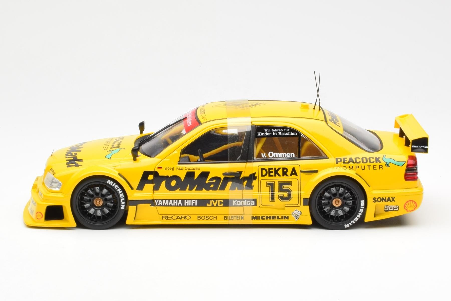 Mercedes C-Class W202 #15 Ommen DTM 1994 UT Models 1:18 180943315 Kov – obrázek 3 z 6