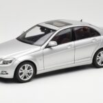 Mercedes C-Class W204 Avantgarde Stříbrný AUTOart 1:18 B66962368