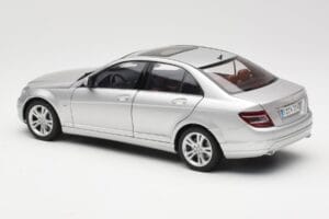 Mercedes C-Class W204 Avantgarde Stříbrný AUTOart 1:18 B66962368 Kov – obrázek 7 z 8