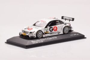 Mercedes C-Class W204 DTM GQ AMG Mercedes #16 Engels DTM 2009 Minichamps 1:43 400093816 Kov – obrázek 2 z 4
