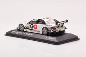 Mercedes C-Class W204 DTM GQ AMG Mercedes #16 Engels DTM 2009 Minichamps 1:43 400093816 Kov – obrázek 3 z 4
