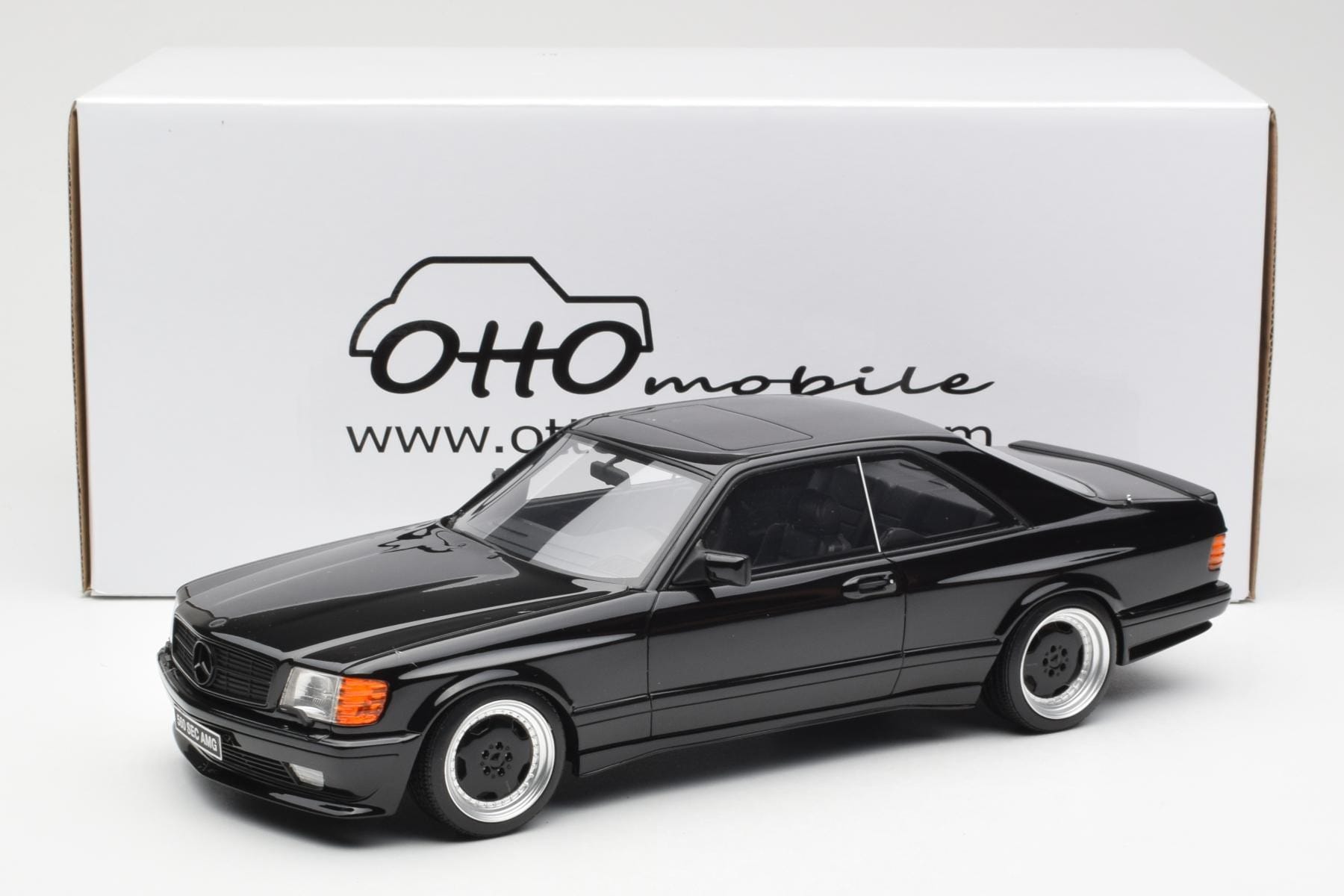 Mercedes 560 SEC C126 AMG Widebody Černý Otto 1:18 OT187 Pryskyřice – obrázek 6 z 6