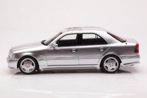 Mercedes C36 AMG W202 Stříbrný Otto 1:18 OT443 Pryskyřice – obrázek 3 z 6