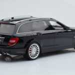 Mercedes C63 AMG S204 T-Model Černý GT Spirit 1:18 - image 2 of 6