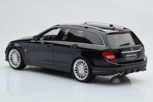 Mercedes C63 AMG S204 T-Model Černý GT Spirit 1:18 GT760 Pryskyřice – obrázek 5 z 6