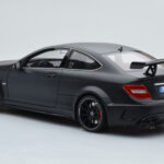 Mercedes C63 AMG W204 Black Series Matný Černý GT Spirit 1:18 - image 5 of 6