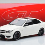 Mercedes C63 AMG W204 Bílý GT Spirit 1:18 - image 6 of 6