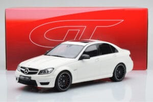 Mercedes C63 AMG W204 Bílý GT Spirit 1:18 GT166 Pryskyřice – obrázek 6 z 6