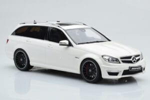 Mercedes C63 AMG S204 T-Model Bílý GT Spirit 1:18 GT147 Pryskyřice – obrázek 4 z 8