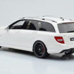 Mercedes C63 AMG S204 T-Model Bílý GT Spirit 1:18 - image 5 of 8