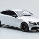 Mercedes C63S AMG C205 Coupe Stříbrný GT Spirit 1:18 - image 4 of 6