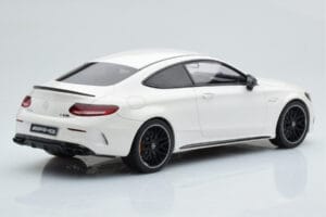 Mercedes C63S AMG C205 Coupe Bílý GT Spirit 1:18 B66965707 Pryskyřice – obrázek 2 z 6