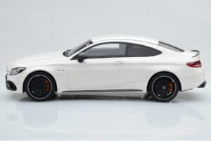 Mercedes C63S AMG C205 Coupe Bílý GT Spirit 1:18 B66965707 Pryskyřice – obrázek 3 z 6