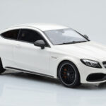 Mercedes C63S AMG C205 Coupe Bílý GT Spirit 1:18 - image 4 of 6