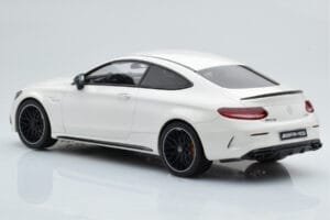 Mercedes C63S AMG C205 Coupe Bílý GT Spirit 1:18 B66965707 Pryskyřice – obrázek 5 z 6