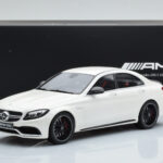 Mercedes C63S AMG W205 Bílý GT Spirit 1:18 - image 6 of 6