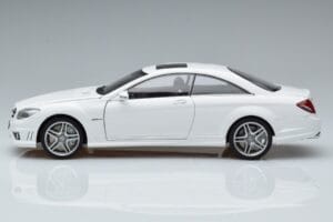 Mercedes CL63 AMG C216 Bílý AUTOart 1:18 76167 Kov – obrázek 3 z 6